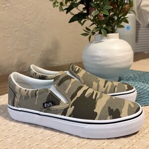 Rival Deuces Women’s Camouflage Slip-On Sneakers